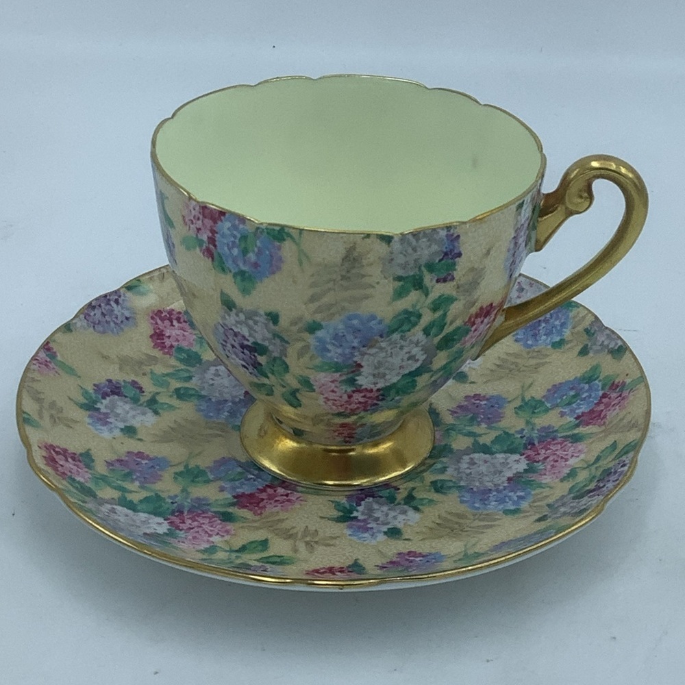 Vintage Shelley England Bone China Floral Chintz Teacup and S…